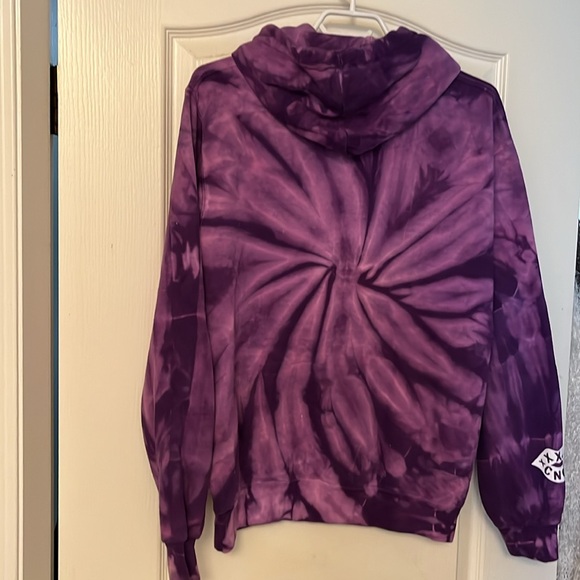 CNCO Hoodie - Picture 2 of 3